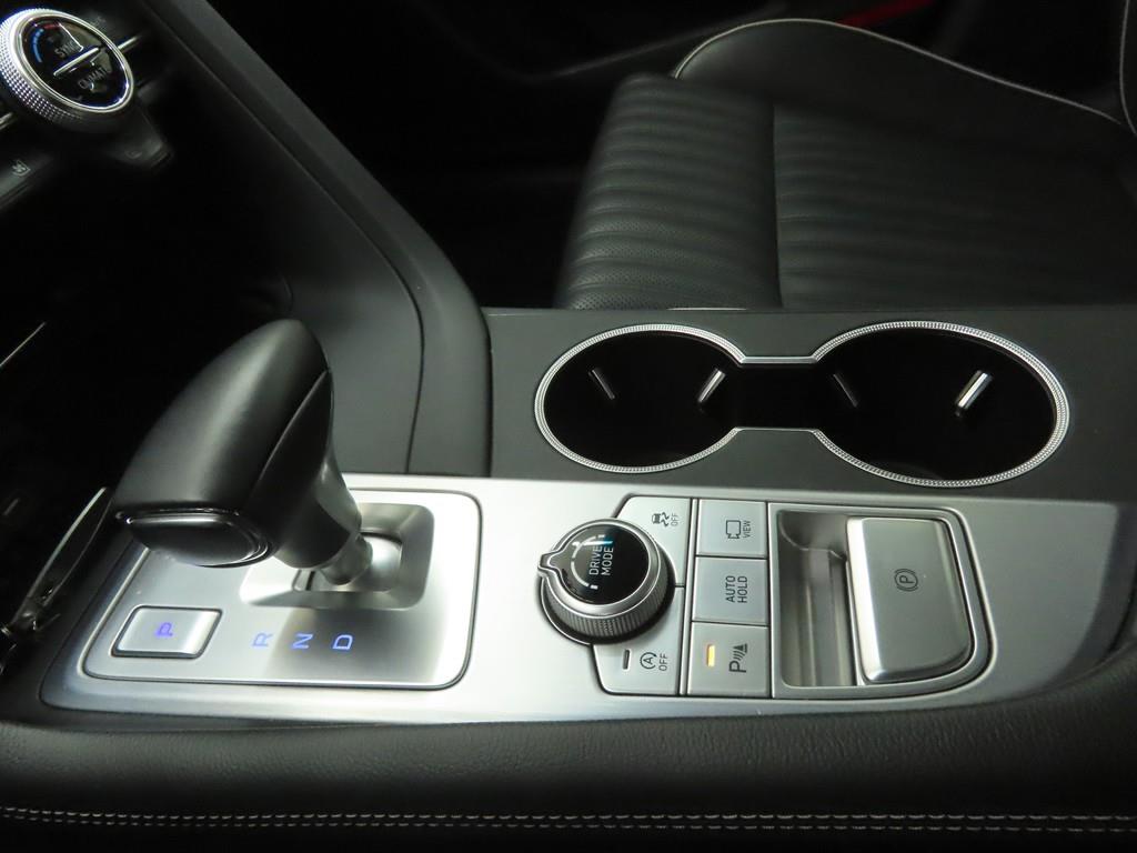 Genesis G70 - Vista 12