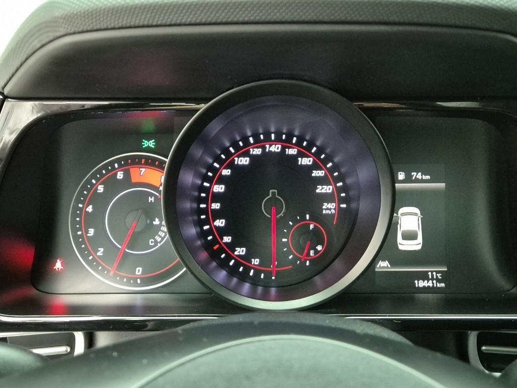 HYUNDAI Avante - Vista 6