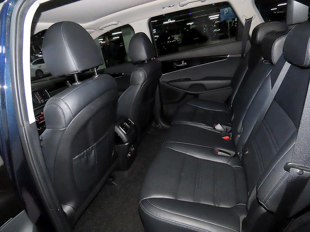 KIA Sorento - Vista 7