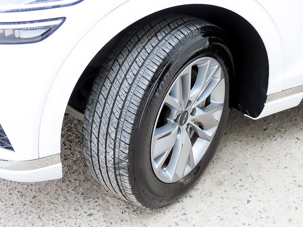 Genesis GV70 2025 Blanco - Importación desde Corea - HF Imports Iquique - Foto 20