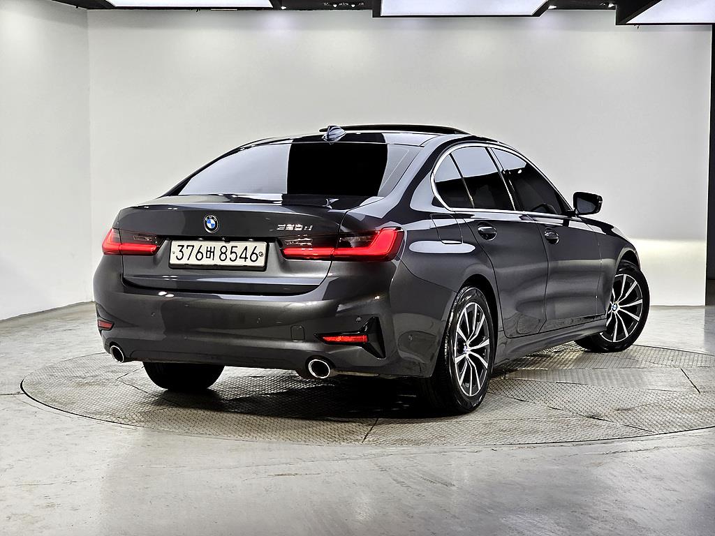 BMW 3 series - Vista 4