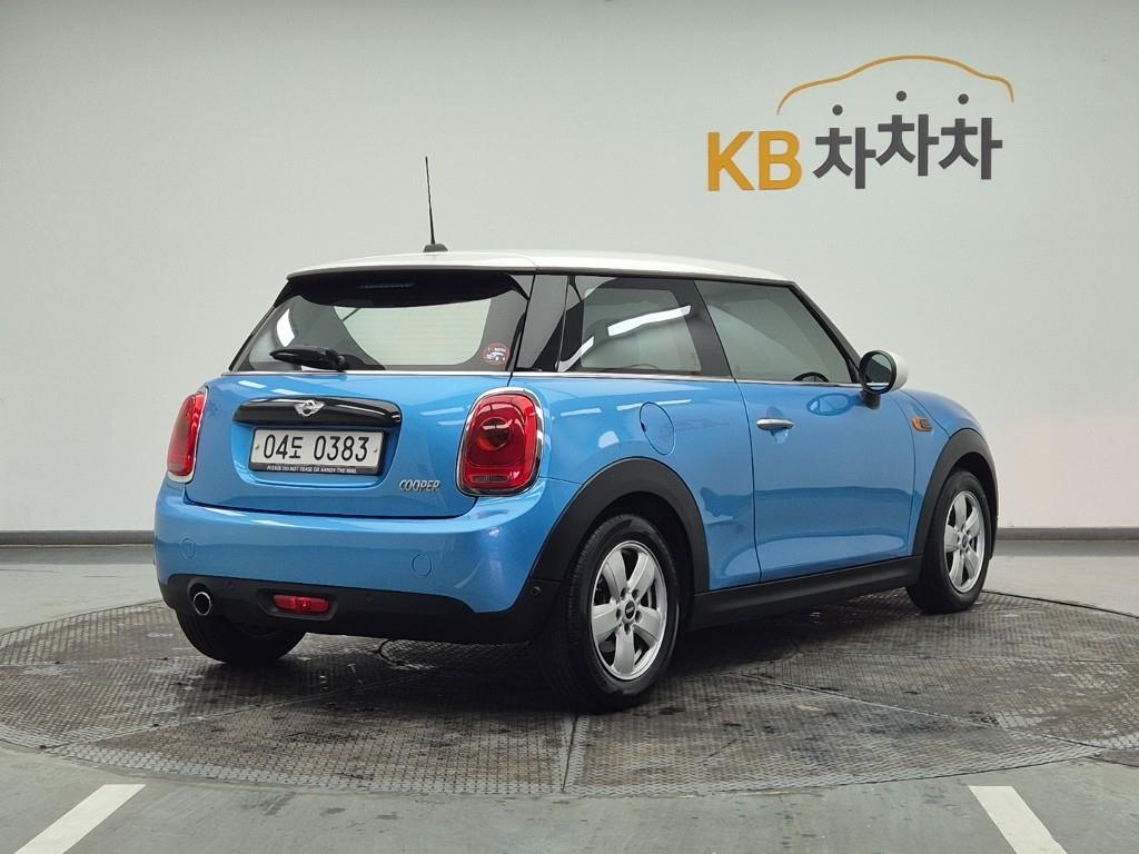 Mini Cooper - Vista 4