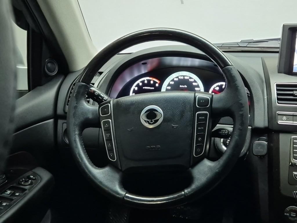 Ssangyong Rexton - Vista 9