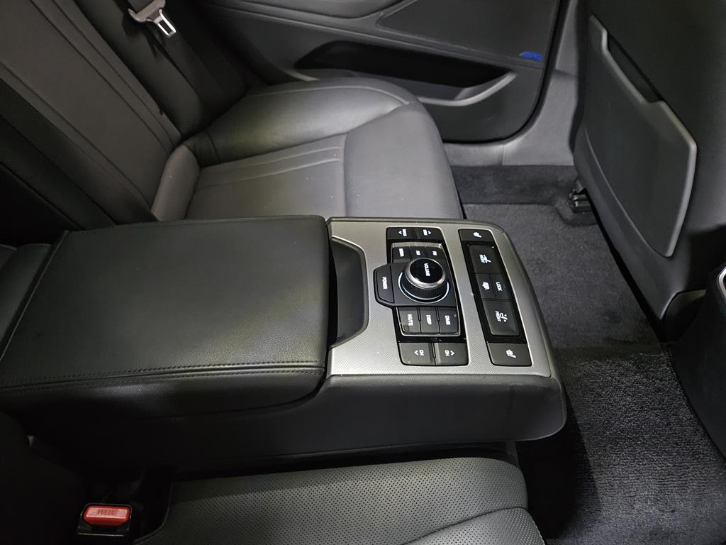 Genesis G80 - Vista 8