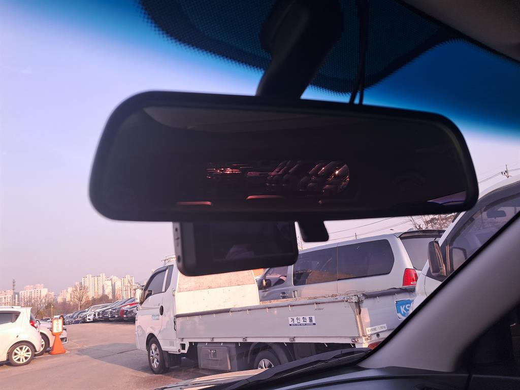 Ssangyong Tivoli - Vista 9