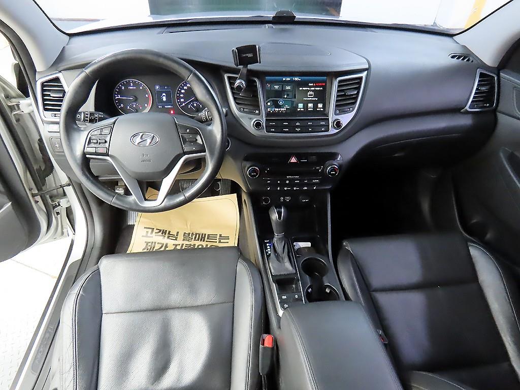 HYUNDAI Tucson - Vista 7