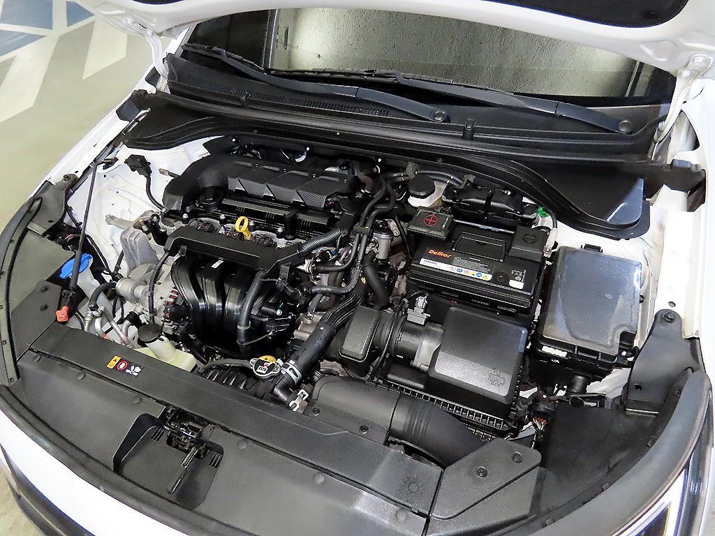 HYUNDAI Avante 2020 Blanco - Importación desde Corea - HF Imports Iquique - Foto 17