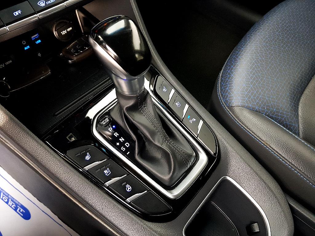 HYUNDAI Ioniq - Vista 11