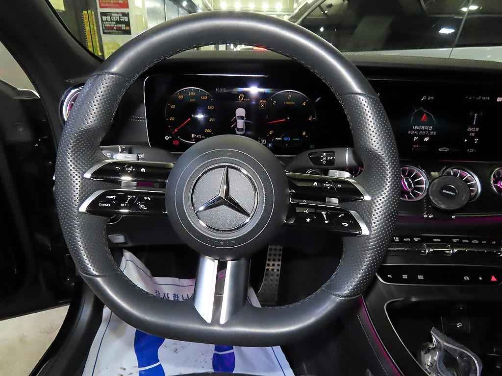 Mercedes Benz CLS Class - Vista 8