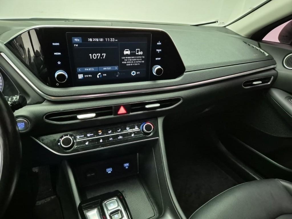 HYUNDAI Sonata - Vista 10