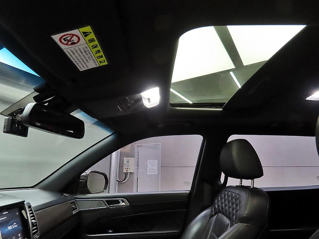 Ssangyong Rexton 2019 Negro - Importación desde Corea - HF Imports Iquique - Foto 16