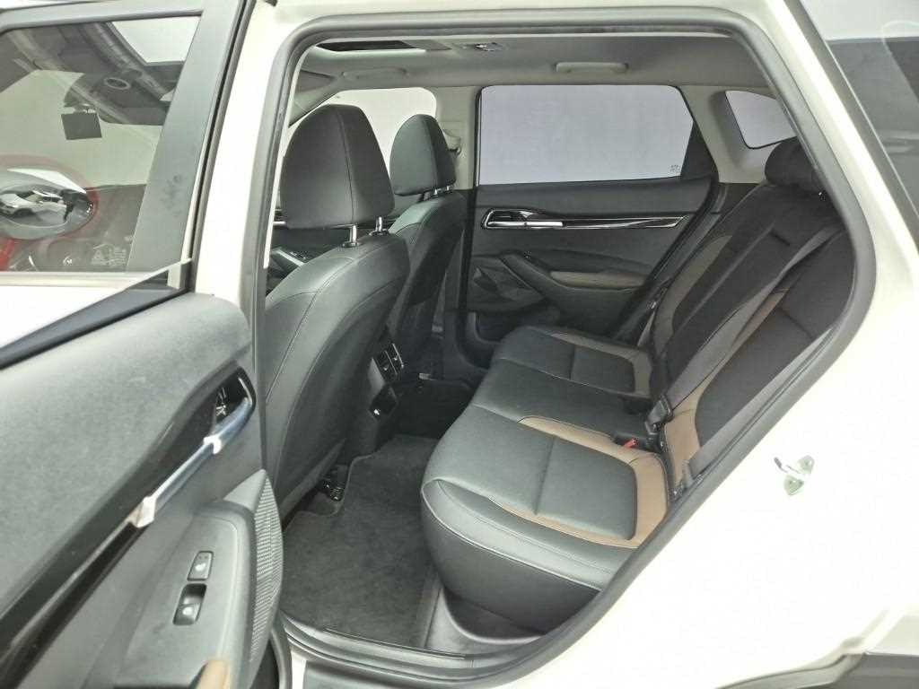 KIA Seltos - Vista 12