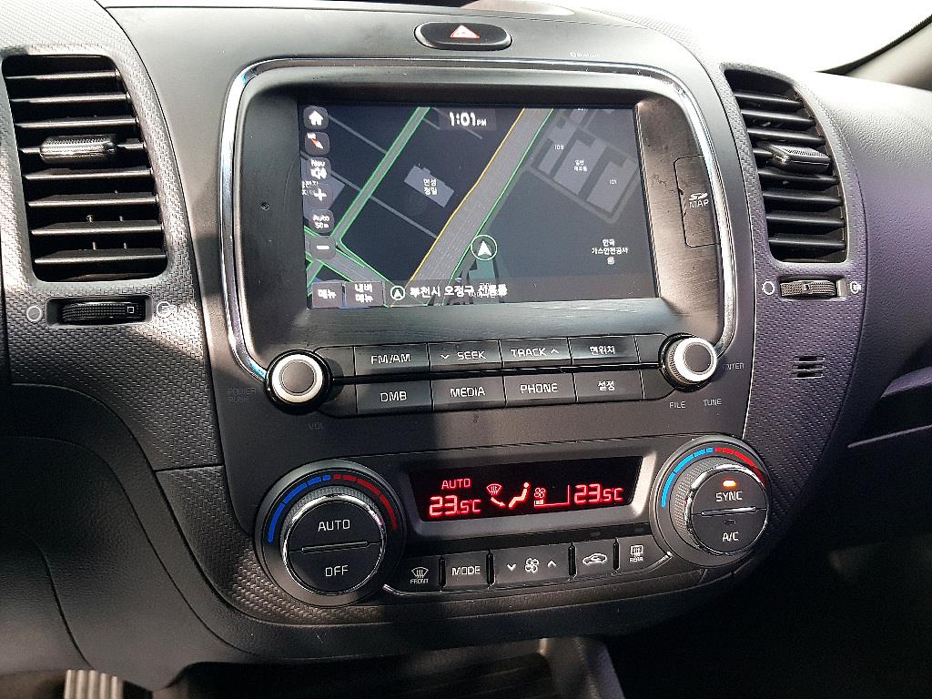 KIA K3 2016 Blanco - Importación desde Corea - HF Imports Iquique - Foto 13