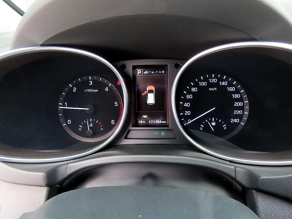 HYUNDAI Maxcruz - Vista 9