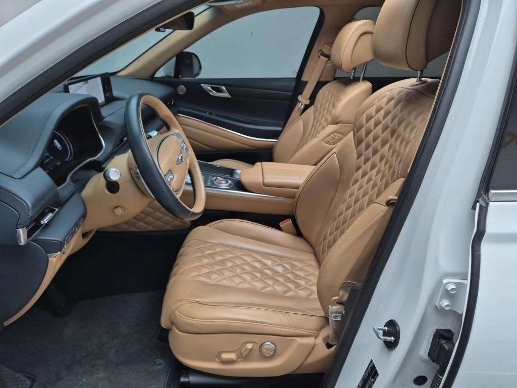 Genesis GV80 - Vista 11