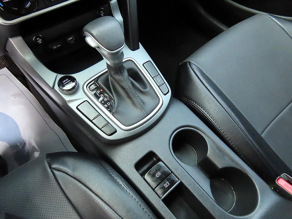 KIA Seltos - Vista 10