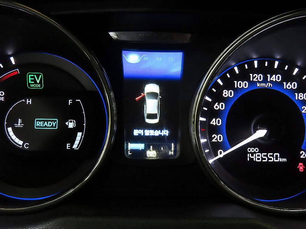 HYUNDAI Sonata - Vista 9