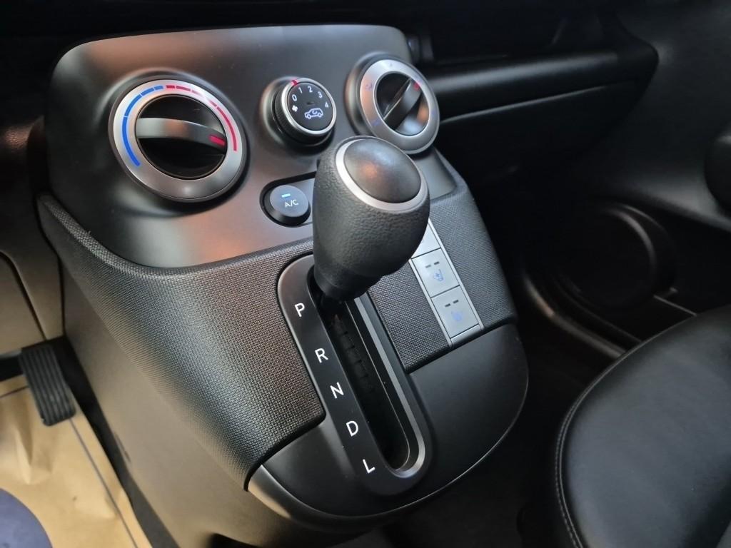 HYUNDAI Casper - Vista 8