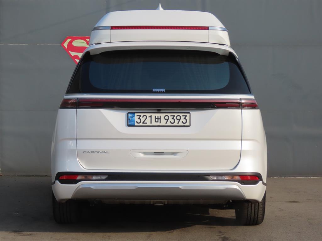 KIA Carnival - Vista 7