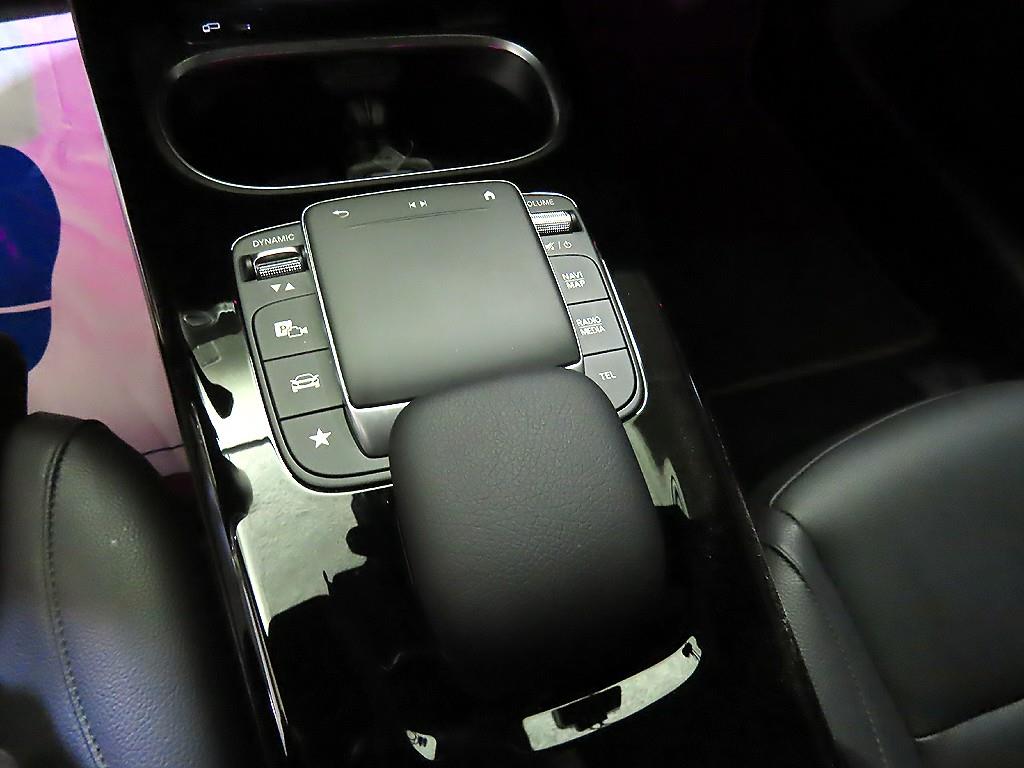 Mercedes Benz A Class 2022 - Importación desde Corea - HF Imports Iquique - Foto 16