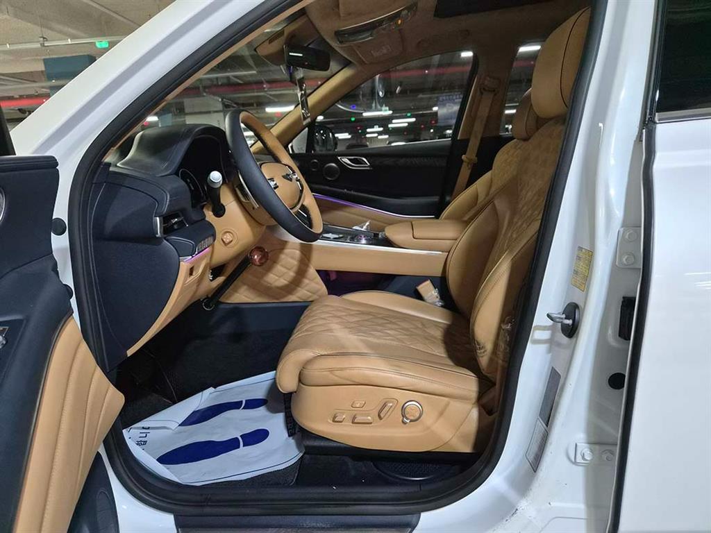 Genesis GV80 - Vista 6