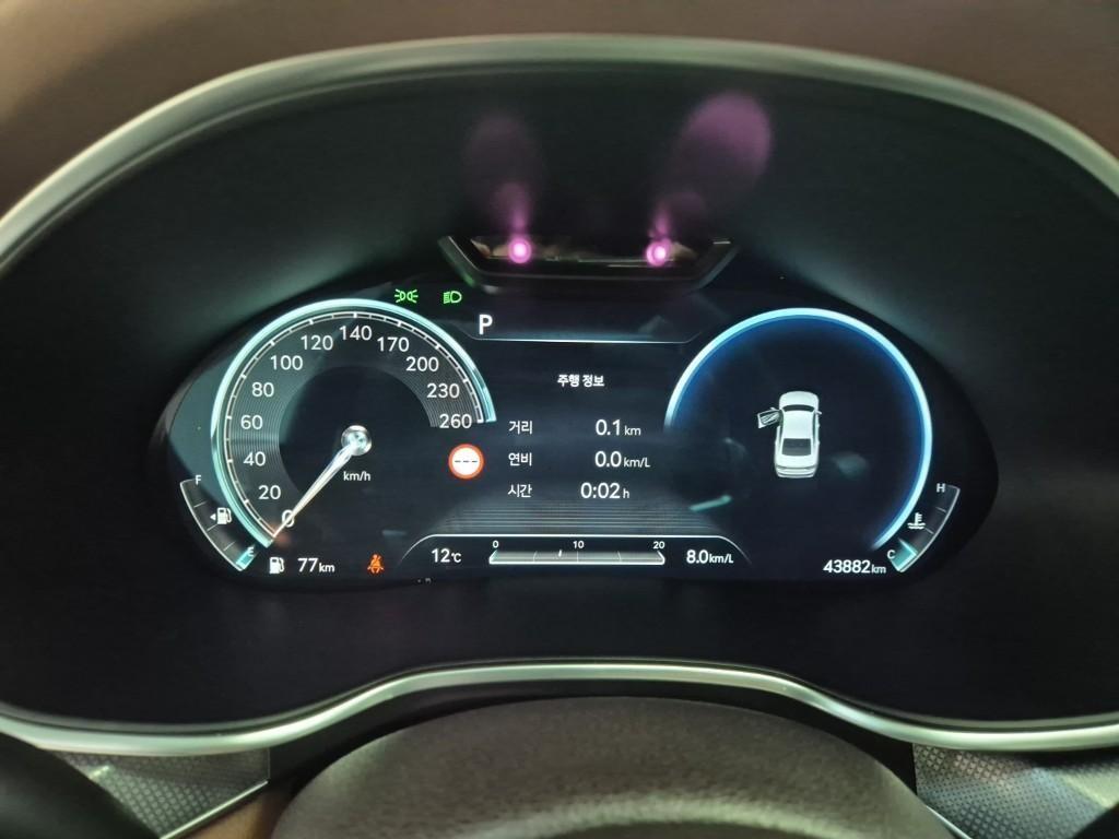 Genesis G80 - Vista 8