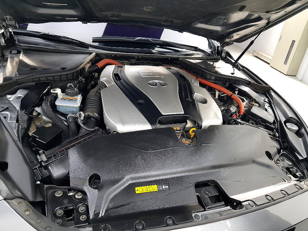 Infiniti Q - Vista 6