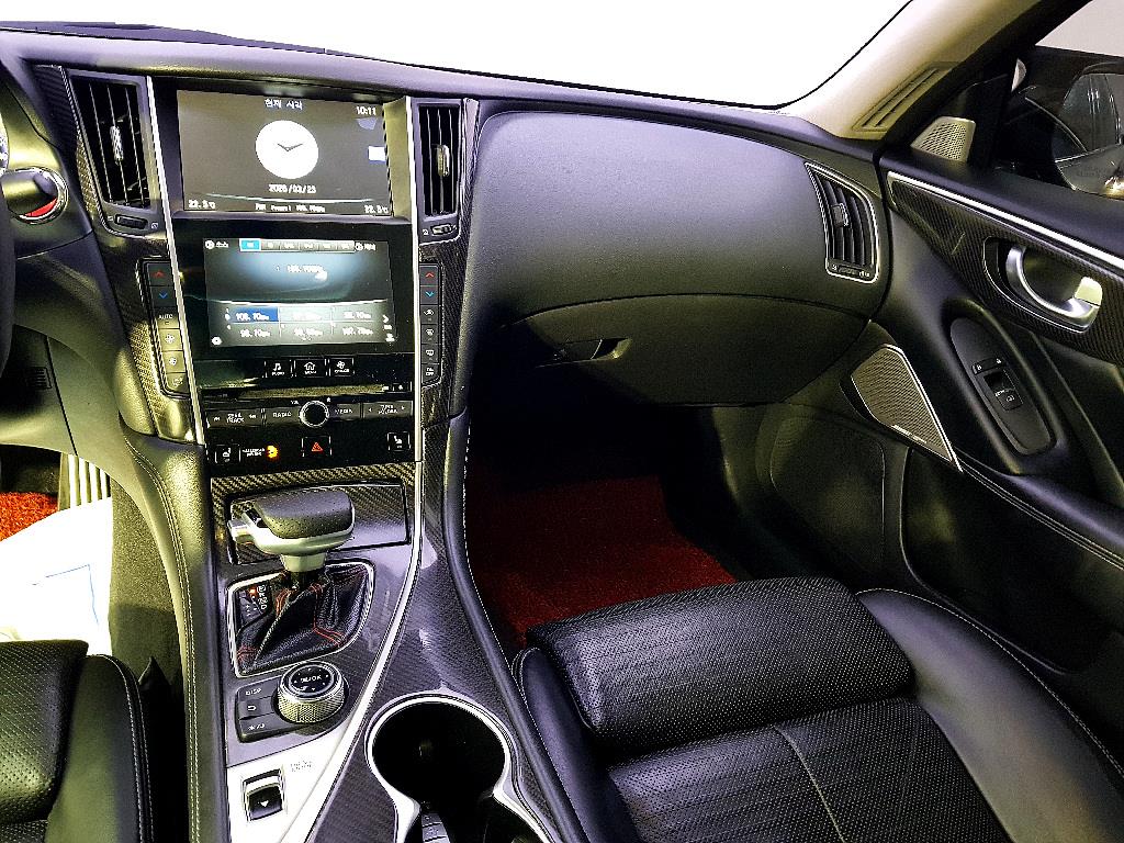 Infiniti Q - Vista 10