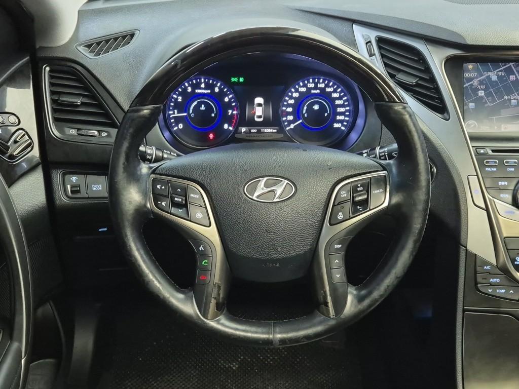 HYUNDAI Grandeur - Vista 9