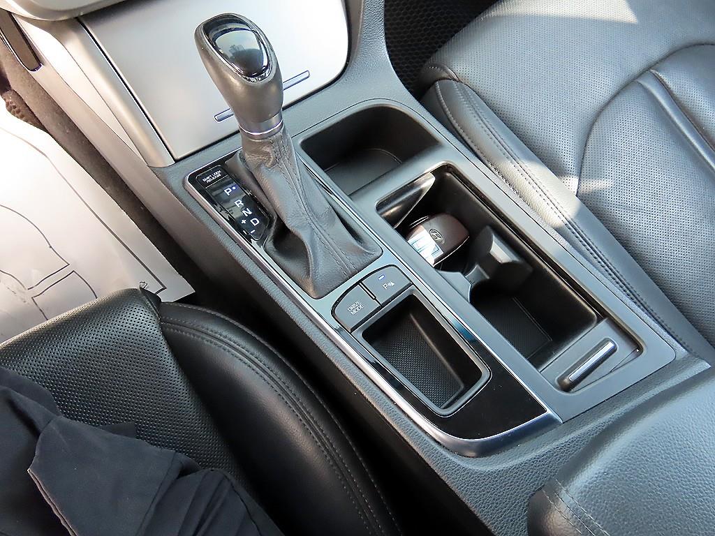 HYUNDAI Sonata - Vista 10