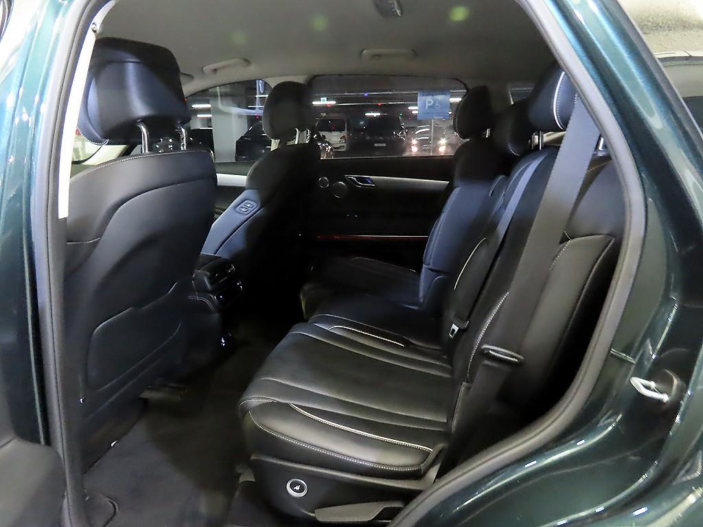 Genesis GV80 - Vista 7