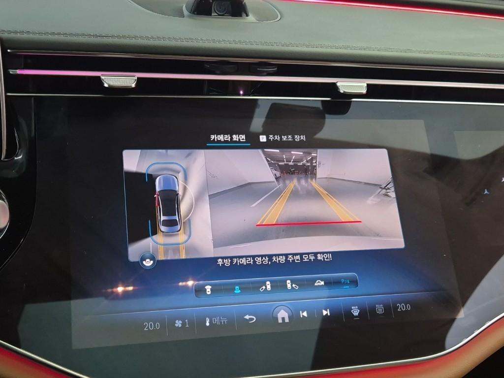 Mercedes Benz E class - Vista 11