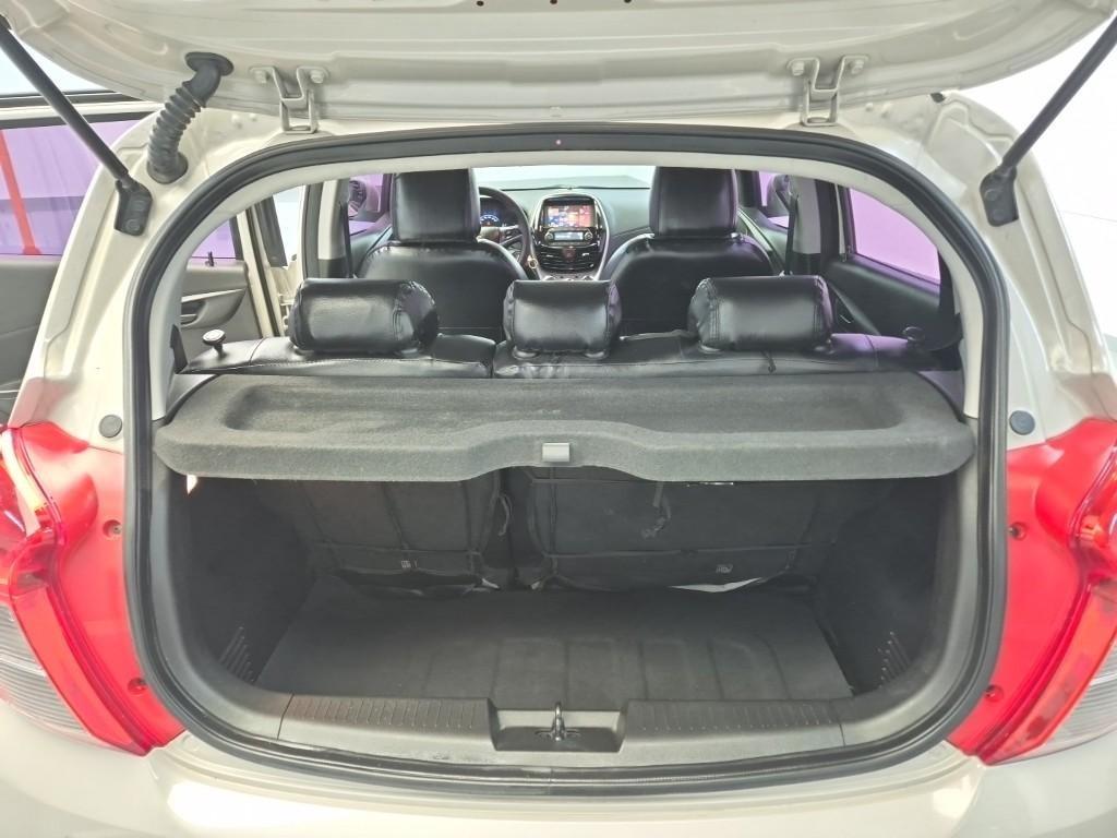 Chevrolet Spark - Vista 5