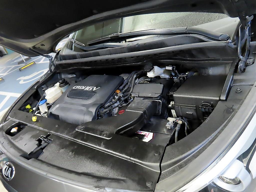 KIA Carnival 2016 Negro - Importación desde Corea - HF Imports Iquique - Foto 19