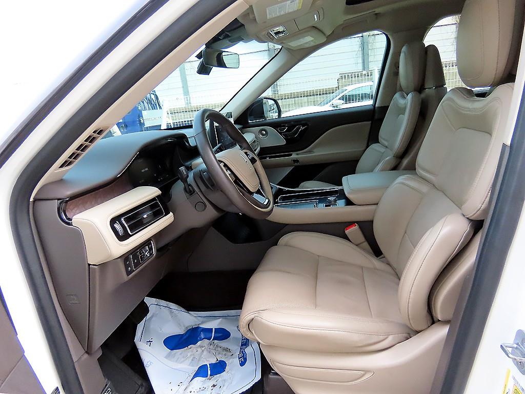 Lincoln Aviator - Vista 5