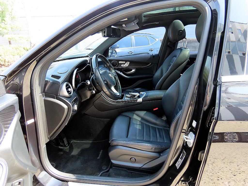 Mercedes Benz GLC Class - Vista 5