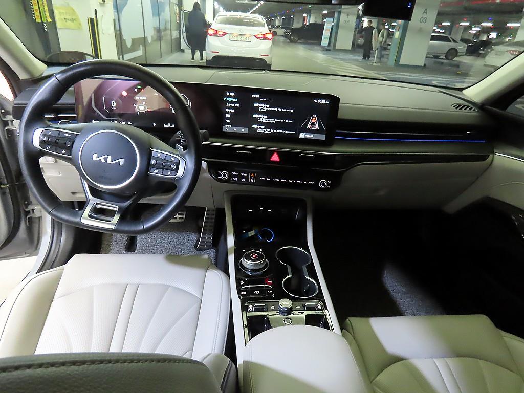 KIA K5 - Vista 10