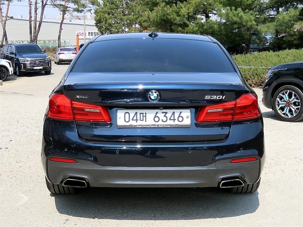 BMW 5 Series - Vista 4
