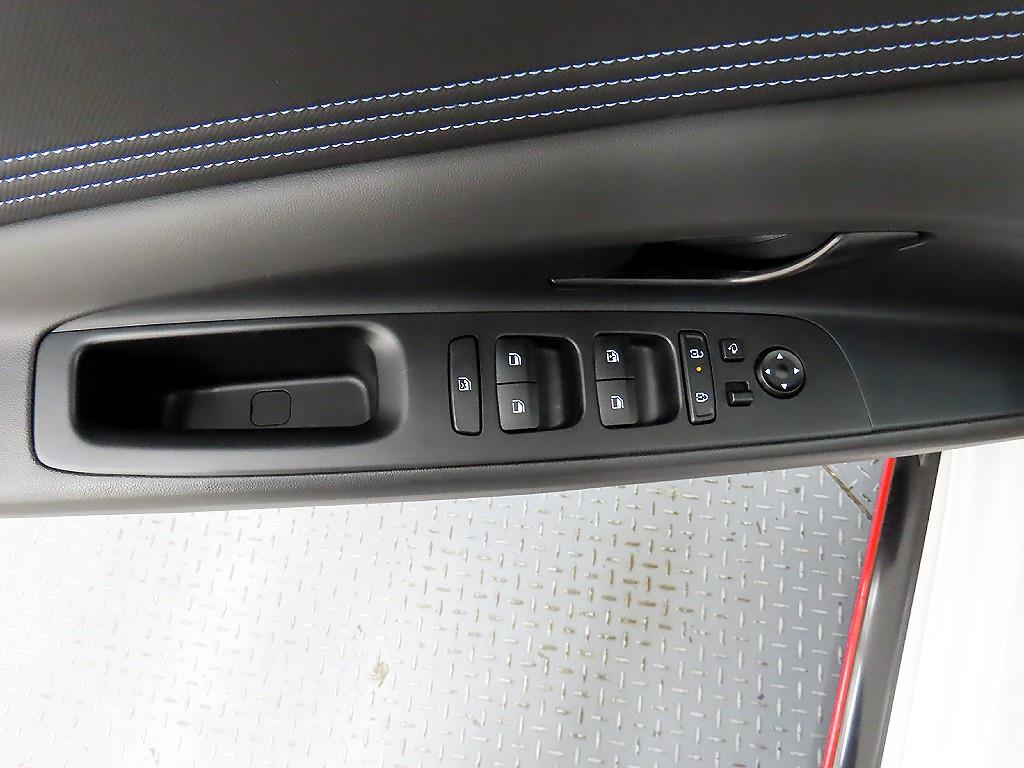 HYUNDAI Avante - Vista 11