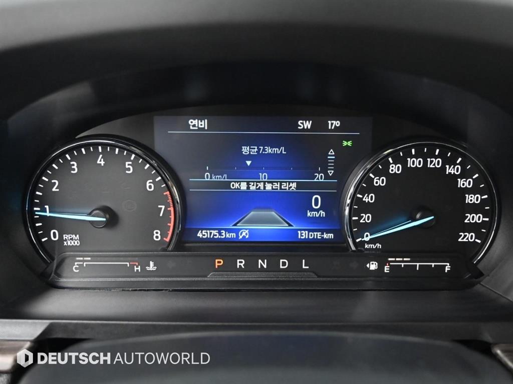 Ford Explorer - Vista 8