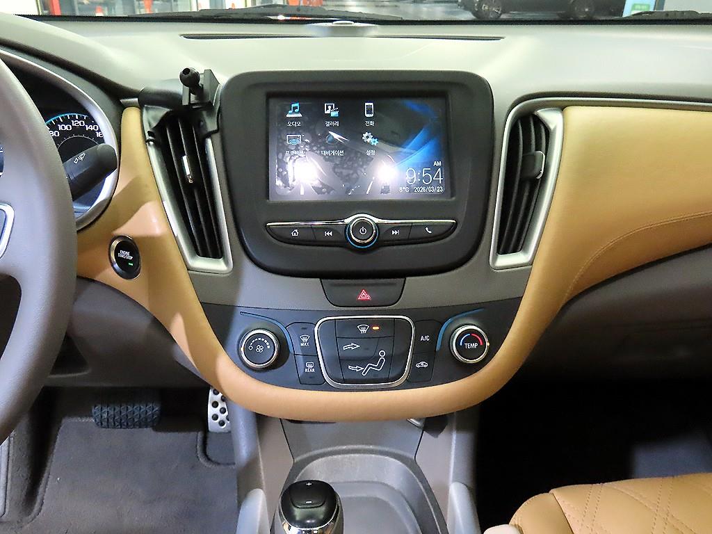 Chevrolet Malibu - Vista 11