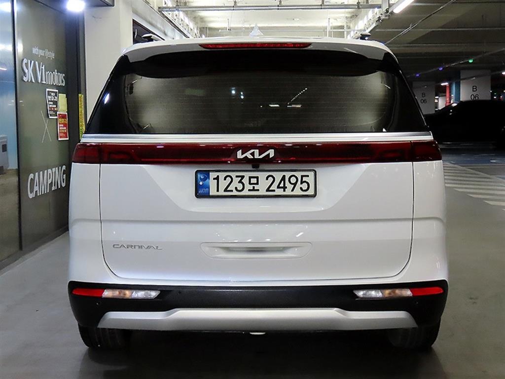 KIA Carnival - Vista 5