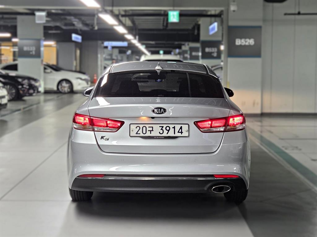 KIA K5 - Vista 4