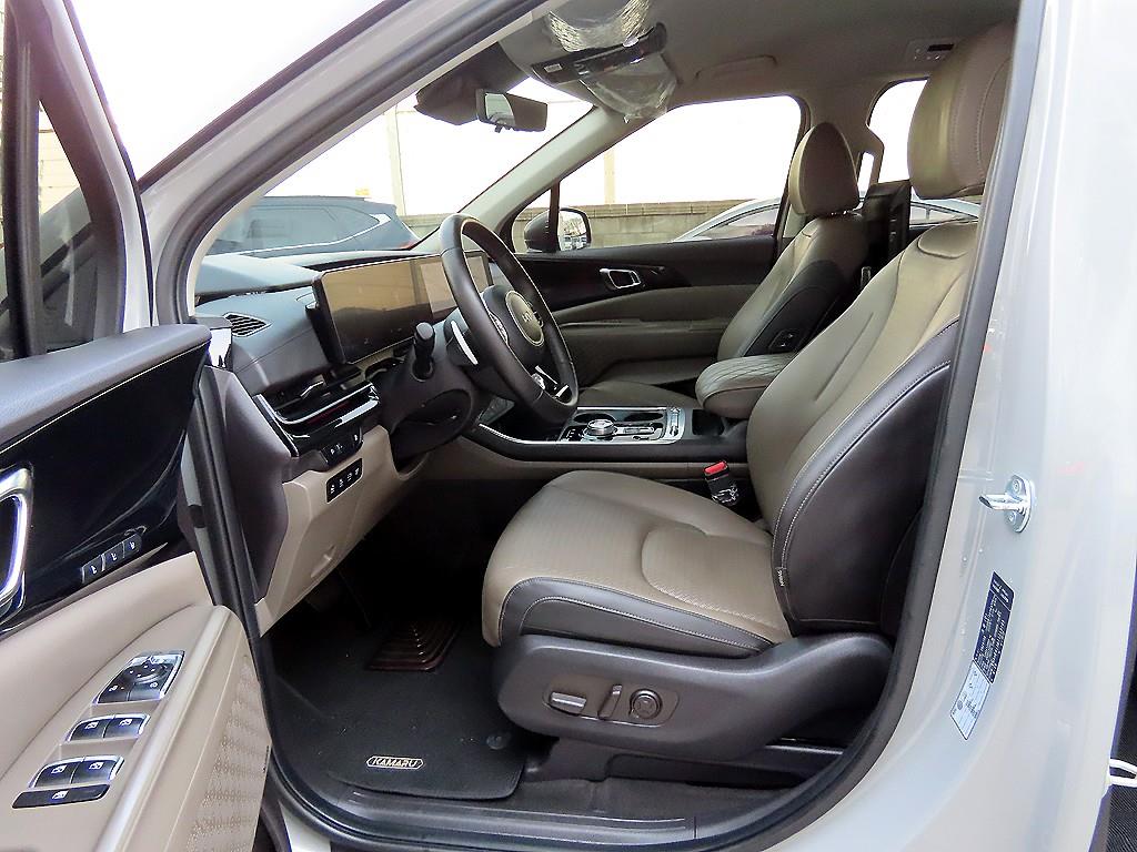 KIA Carnival - Vista 5