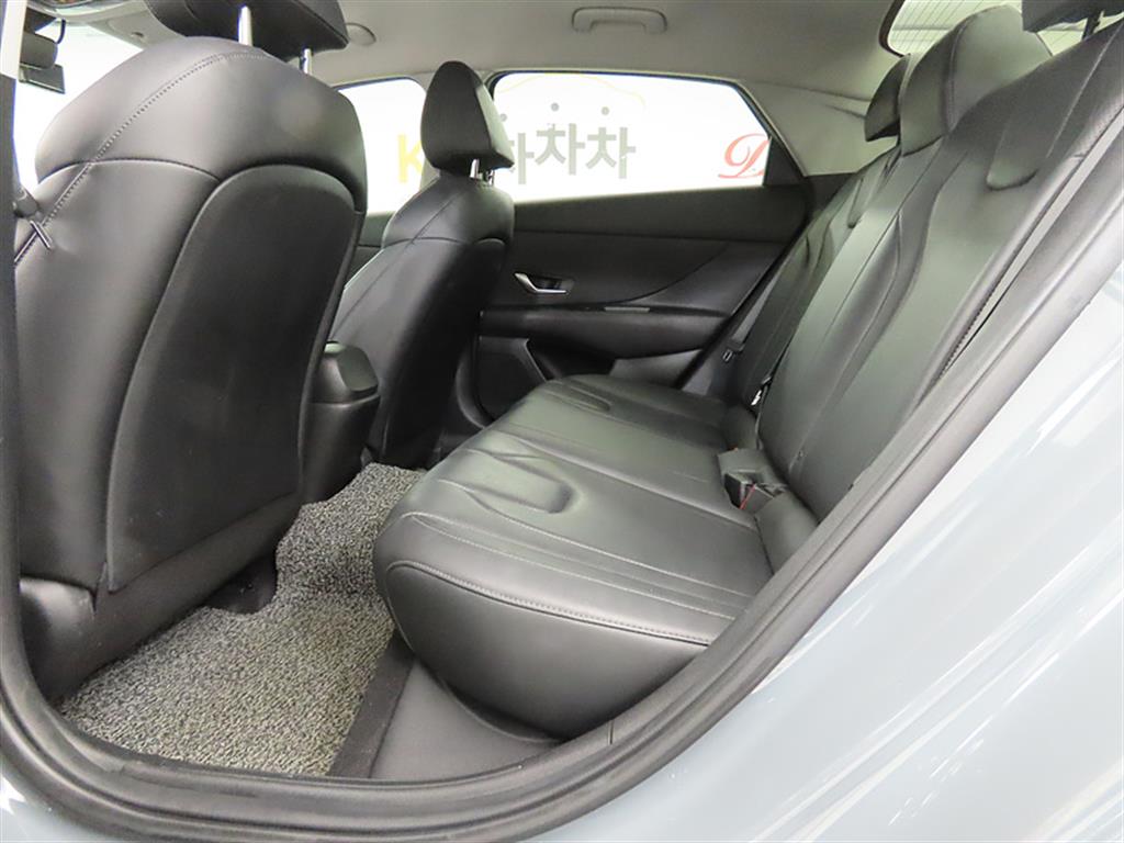 HYUNDAI Avante - Vista 6