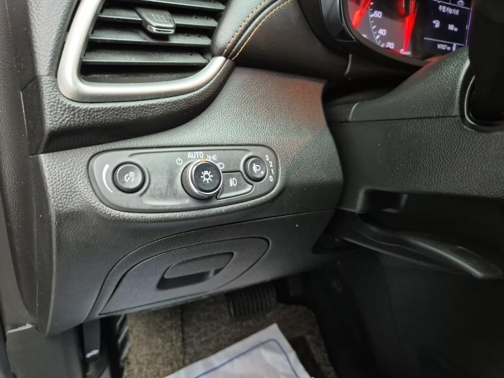 Chevrolet Trax 2018 Gris - Importación desde Corea - HF Imports Iquique - Foto 15