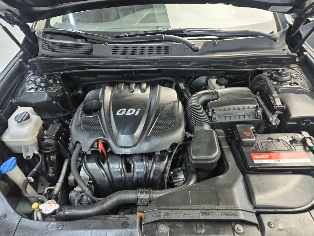 HYUNDAI Grandeur - Vista 5