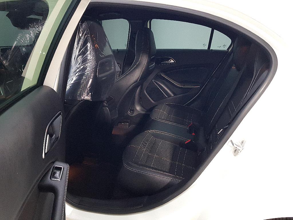 Mercedes Benz A Class - Vista 9