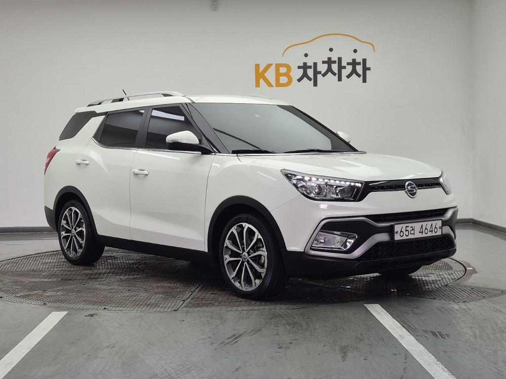 Ssangyong Tivoli - Vista 2