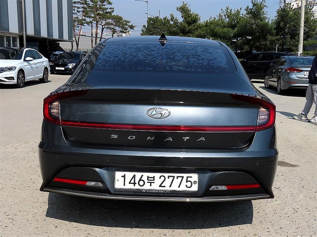 HYUNDAI Sonata - Vista 4